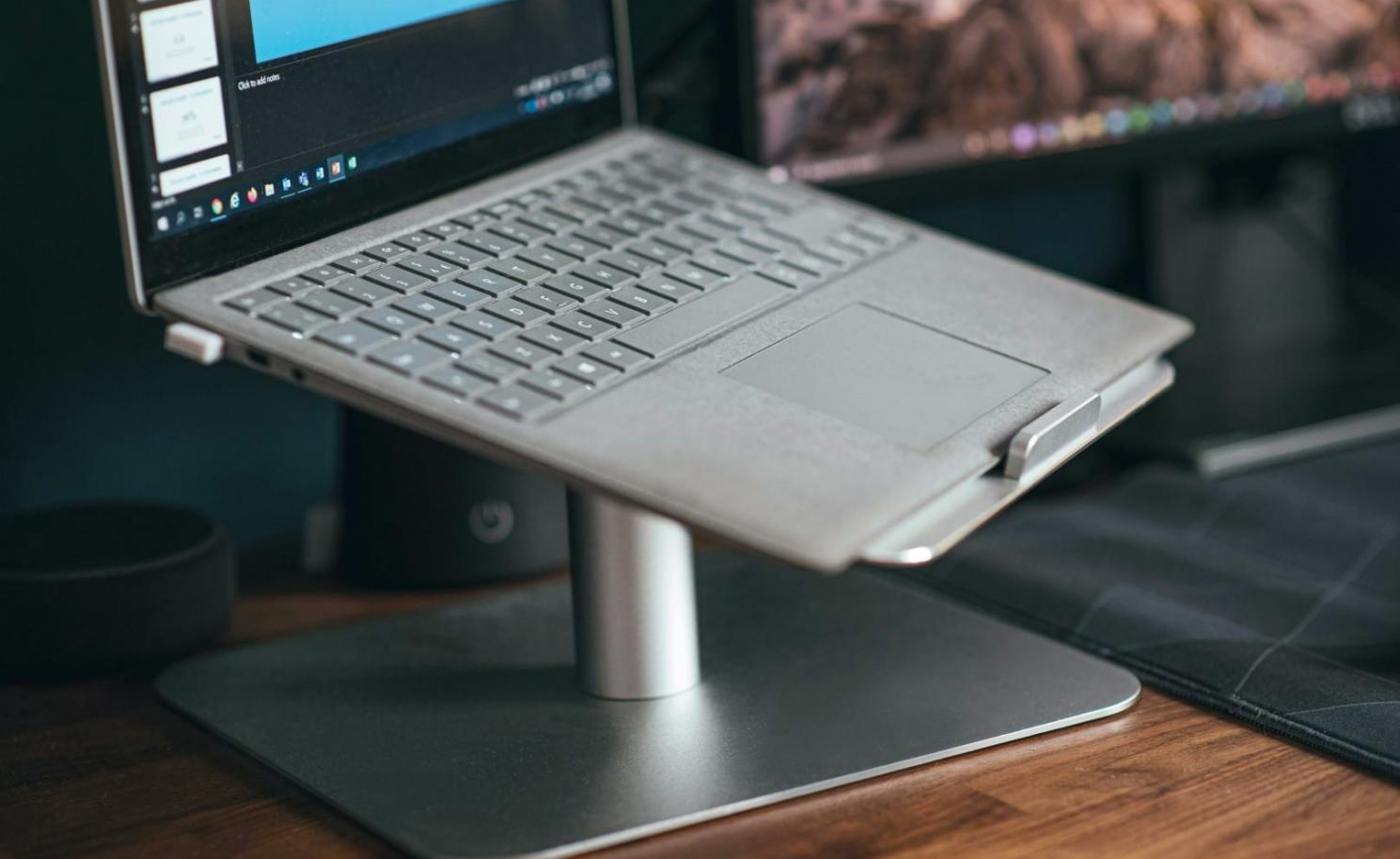 Alumnos interactuando en la plataforma